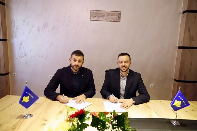 Officiel: La communauté turque à Mitrovica soutient Arian Tahiri pour le président