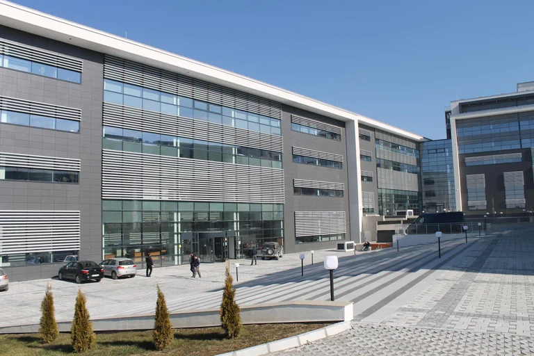 Qeveria lë pa klimatizim Këshillin Gjyqësor të Kosovës