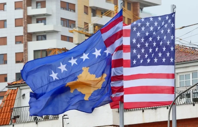 USA efter lag syftar till att inte stödja förändring av gränserna på Balkan, inklusive Kosovo, Serbien.