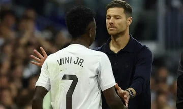 Die Bedrohung wurde von Xabi Alonso erkannt, nachdem er mit Winicius Jr. wütend wurde.