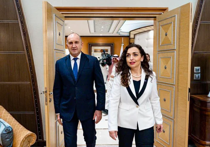 Suppression des mesures de l'UE sur le Kosovo, thème du sommet d'Osman avec le président bulgare