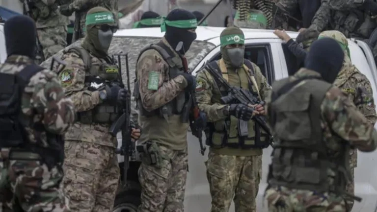 Netanyah ordered the resumption of the Gaza attacks, Hamas reacts