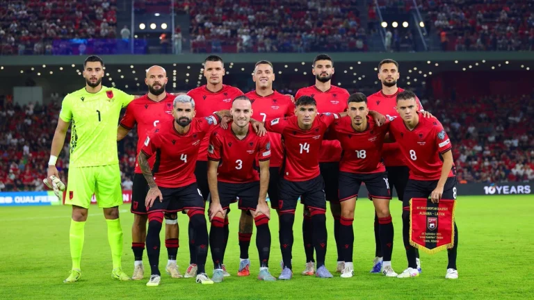 Før man konfronterer England, samles Albanien i Barcelona