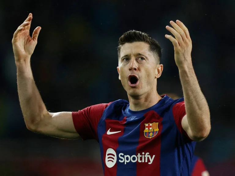 Bones notícies per a Barca després de la pèrdua a El clàssico: Lewandowski ha tornat a entrenar