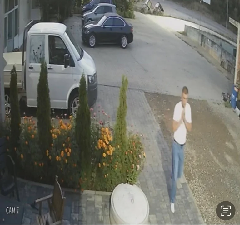 La policia busca ajuda dels ciutadans per robatori sospitós.