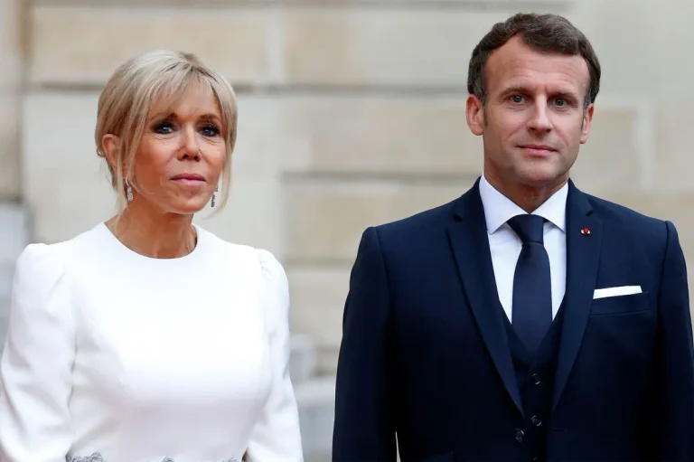 The first “is man”, 10 people stand trial in Paris for sexual harassment against Brigitte Macron