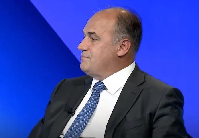 Hoxhaj: Albin Kurtin dhe Donika Gërvallën nuk i pret njeri i gjallë në asnjë kryqytet