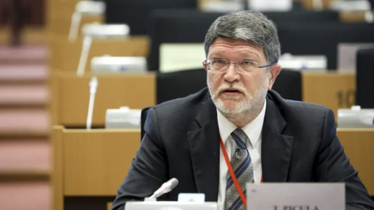 Picula: Serbia nu poate intra în UE fără să recunoască Kosovo
