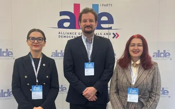 Delegation PDK는 브뤼셀에서 ALDE 의회에 참석