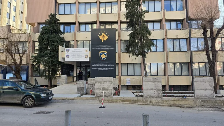 Agenţi sârbi BIA, procurorii speciali au adus o acuzaţie împotriva a cinci persoane