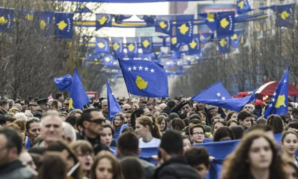 Encuesta: 40% de los kosovares dicen que tienen una vida peor que antes