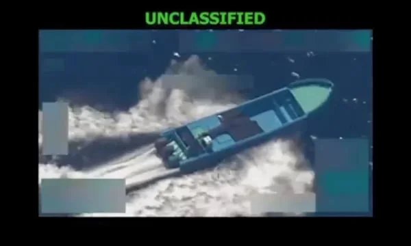 Forţele SUA ucid doi oameni în atac asupra unei nave de droguri suspecte de Pacific.