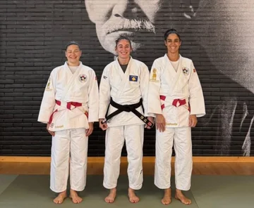 Nora Gjacova unter Welt- und Olympiasieger an der IJF Academy in Rom