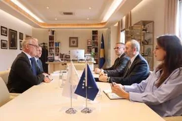 Ustavni predsednik se sestane z O Mission Chief OVSE pripoveduje o nedavnih dogodkih na kosovskem ustavnem procesu
