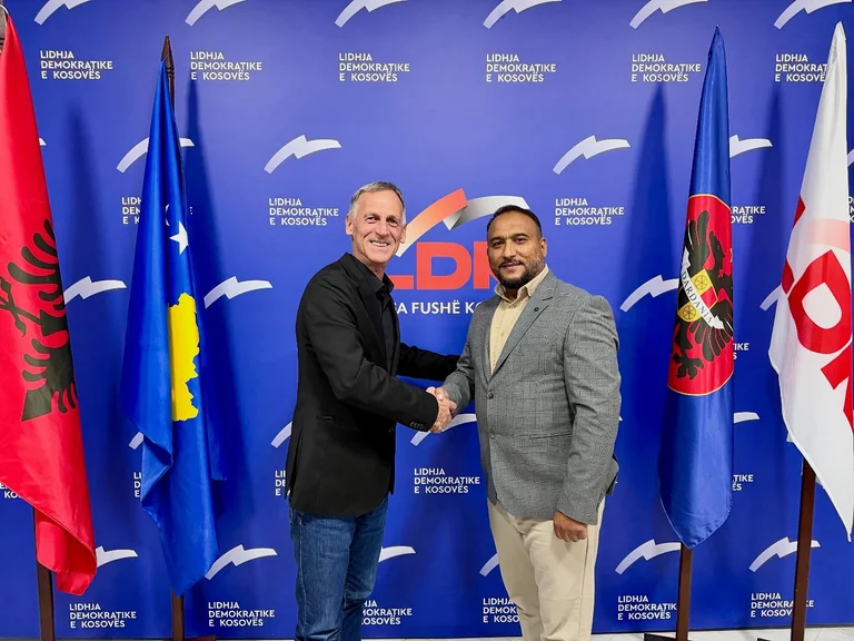 LDK 's Besnik Osmani Reaches Rowing Agreement Even with the Egyptian Liberal Party