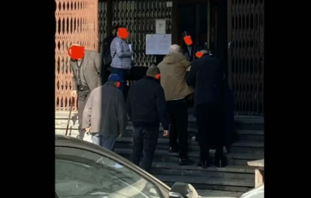 은퇴 통지 6 개월마다, 금융부는 명확화를 제공합니다