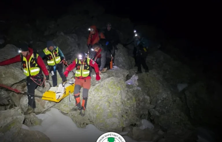 Duitse burger zou gestorven zijn in het Shar Mountains van onderkoeling, haar been vast tussen rotsen
