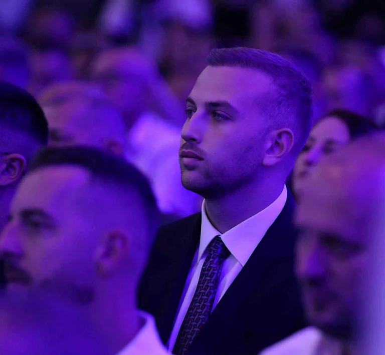 Andrew Gashi genvinder sit mandat i Capital Convention