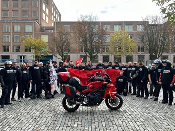 Motoristi, ki se pridružijo organizacijam za svobodo, imajo ime Doseganje Haaga