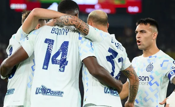 Inter vinder derbin mod Rom, midlertidigt får primat