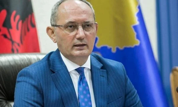 Reagon kryetari i Ferizajt për vrasjen e 18-vjeçares, kërkon dënim meritor për kryesit