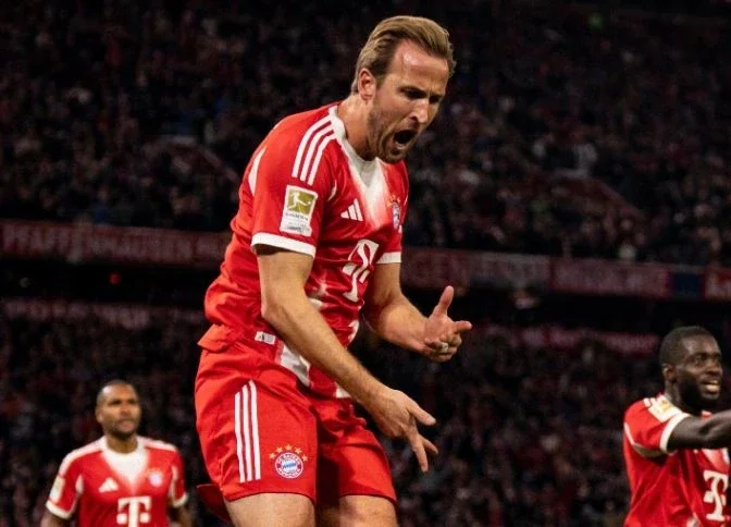 Bayerni gana el derby alemán y se corta en el tablero