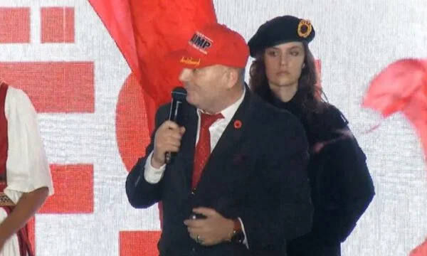 Antic President: LLA Caps Trial de l'Haia