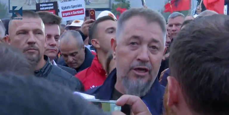 Sami Lashtak a Tiraana: Cerca justícia