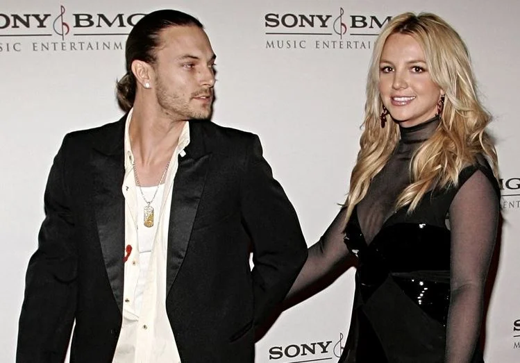 Britneys eksmands revner “bombe”: Han var mig utro med en kvinde.