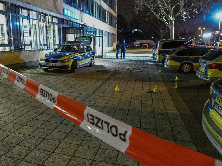 Rikos Kosovon perheen Saksassa: Mies tappaa vaimonsa ja sitten tappaa itsensä