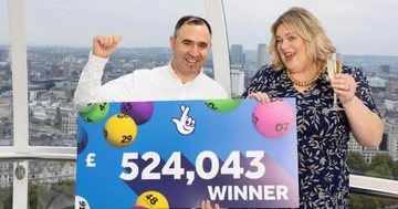 Par Bujupi v Veliki Britaniji zasluži 600 milijonov evrov.
