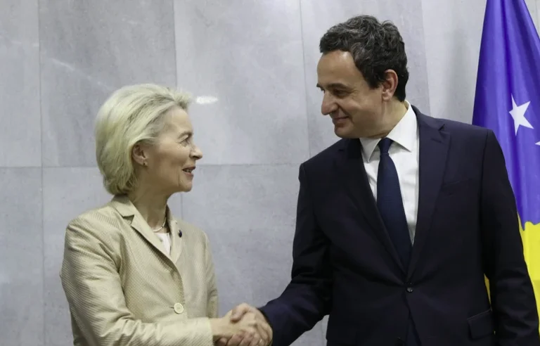 Von der Leyen trifft Kurt im Parlament