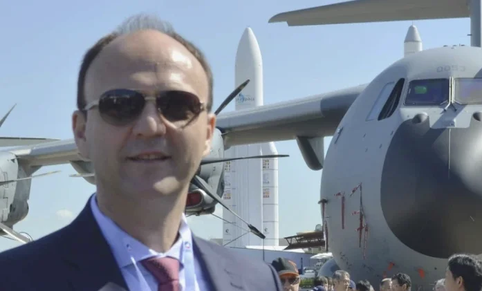 Arian Islam si chiama U.d. Civil Aviation Authority Direttore generale