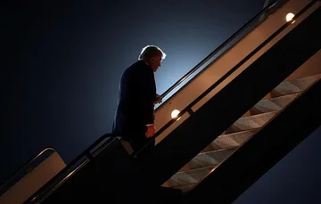 Po podpisu mirovnega sporazuma v Gazi Trump odide iz Egipta v Washington