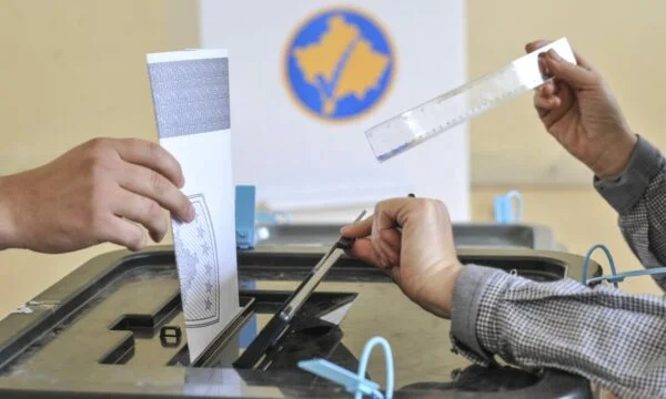Misioni i KiE: Kosova mbajti zgjedhje paqësore, por përfaqësimi i grave mbetet i ulët
