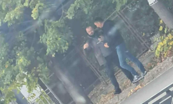 Sırbistan, Republika Srpska Listesi'ne oy vermek için Kosova'da baskıya devam ediyor, eski emekli polis memurlarına katılıyor
