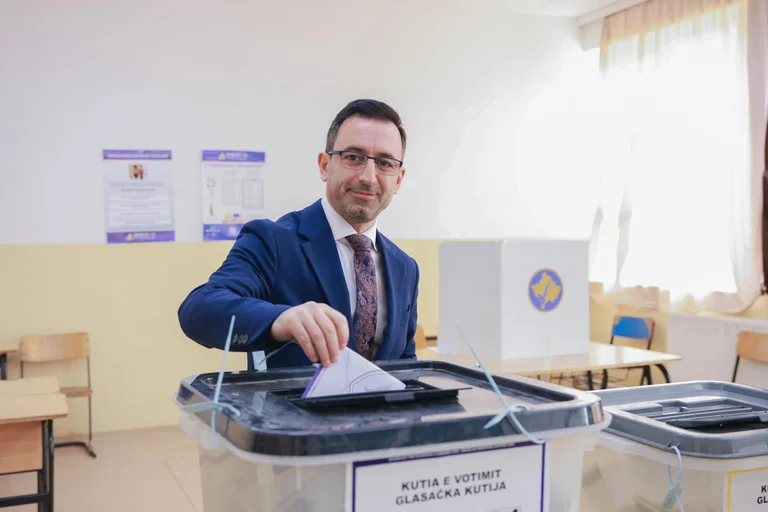 Dimal Basha ilk oyunu baş parlamentosu olarak attı