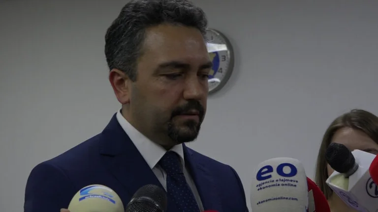 CEC Başkanı Kreshnik Radoniqi Voton