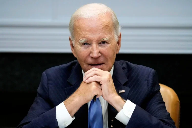 Biden anulon udhëtimin në Itali