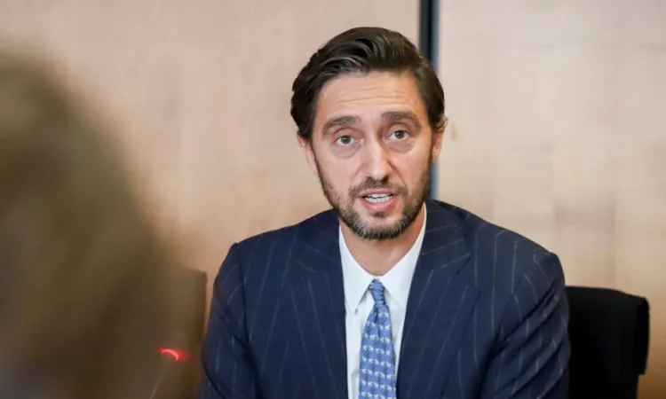 Ismaili pour Ceku et Rama: Faites-moi savoir où ils obtiendront 500 millions d'euros pour la bague de la ville.