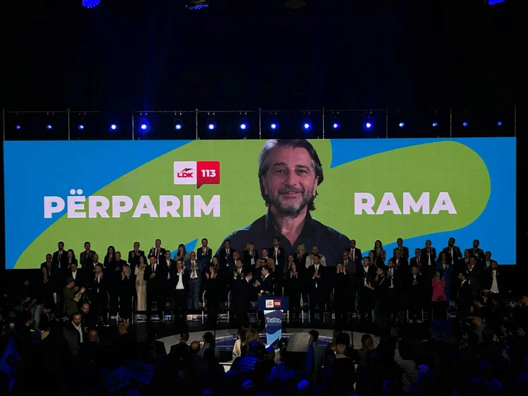 Përparim Rama në tubimin përmbyllës: Mbi 1 mijë projekte, mbi 700 rrugë e 12 shkolla me mësim tërëditor