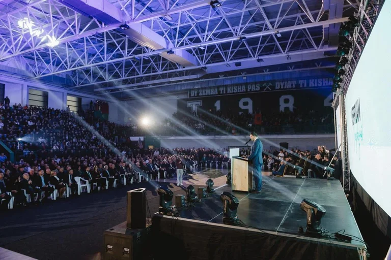 Memli Krasniqi: Mitrovica a parlé avec Arya Tahiri et PDK191