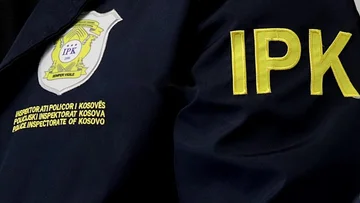 Sie sollen Bestechungsgelder genommen haben, empfiehlt IPK die Aussetzung von drei Polizeibeamten in Prizren