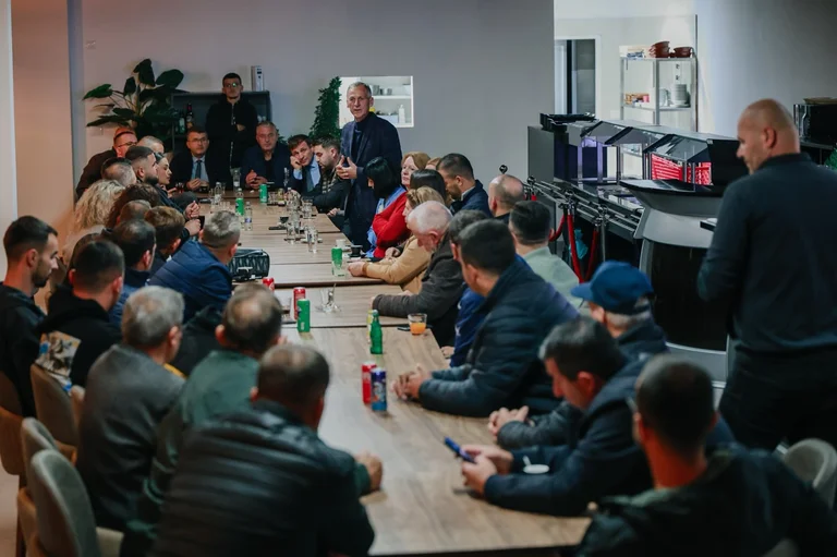 Osman fidèle rencontre le peuple de Bresje: le dialogue ouvert avec les citoyens est une priorité