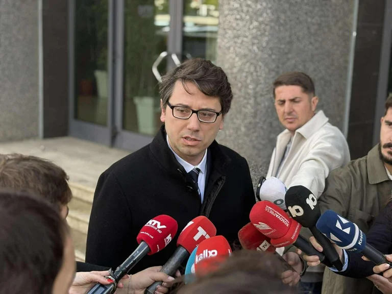 Murati: La Constitution ne fait aucun doute que l'administrateur général est inscrit sur la Liste serbe