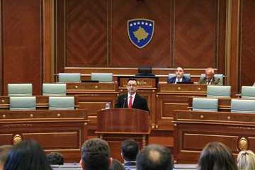 KDI poziva poslance: Spoštovanje odločbe ustavnega sodišča