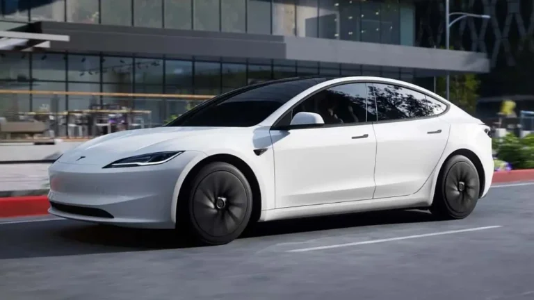 Tesla surprise par un nouveau modèle standard 3