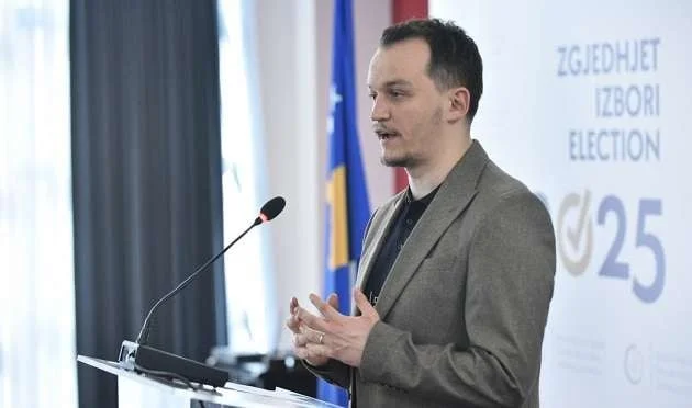 100 euros pour les étudiants pré-électoraux, Calolli : Les décisions sont incompatibles avec la loi sur la gouvernance et les restrictions qu'elle prévoit pour le gouvernement de la Commission