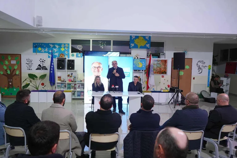 Shacir Totaj reçoit même un soutien des Bosniaques Duda Balje rejoint sa campagne