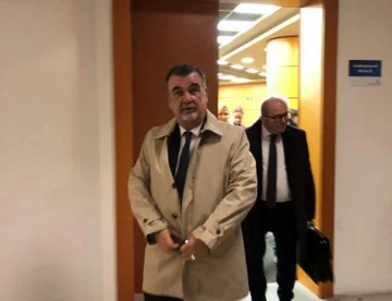 EU in O SEU obsojata sodni umor v Tirani